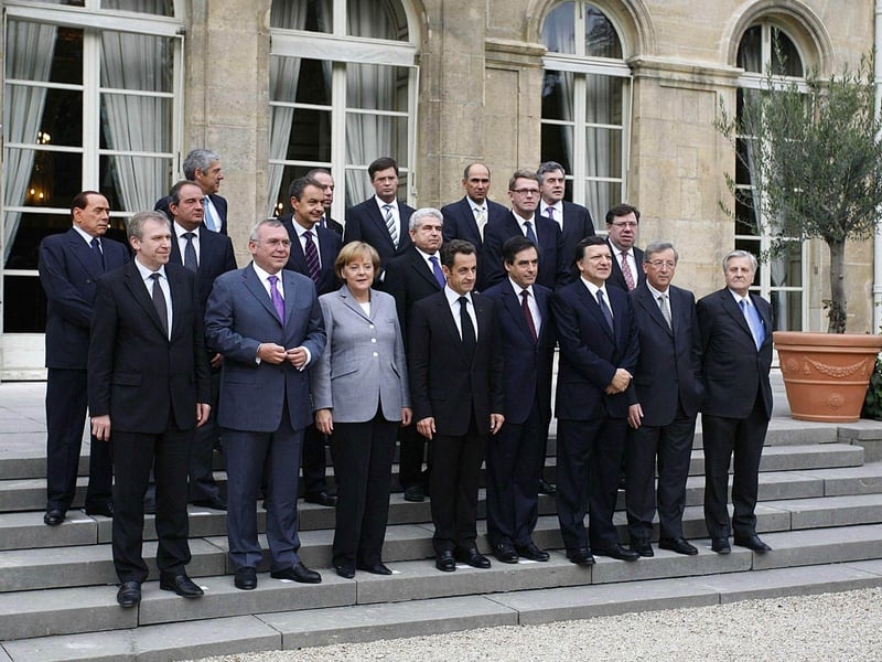 Paris - Eurozone funding programme agreed