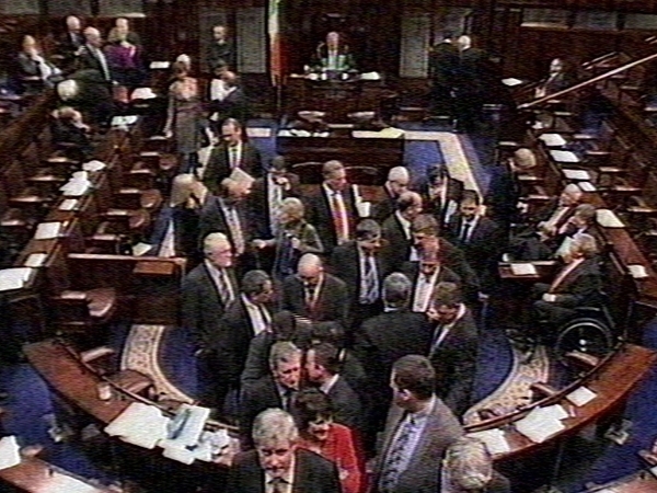 Budget - Cowen defends measures