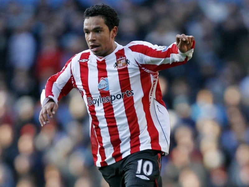 Kieran Richardson's free-kick moved in the air to deceive Shay Given