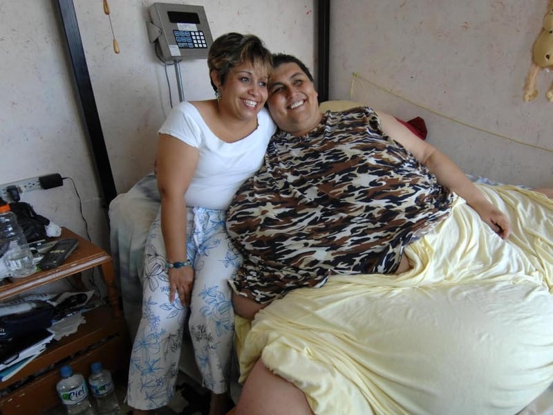 Manuel Uribe &amp; Claudia Solis - Tie the knot