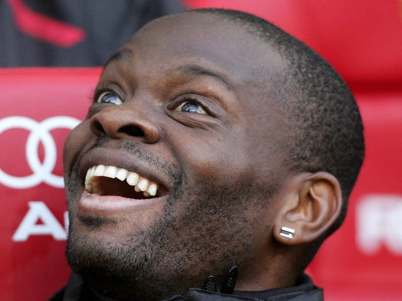 Louis Saha scored his second goal in a week for Everton