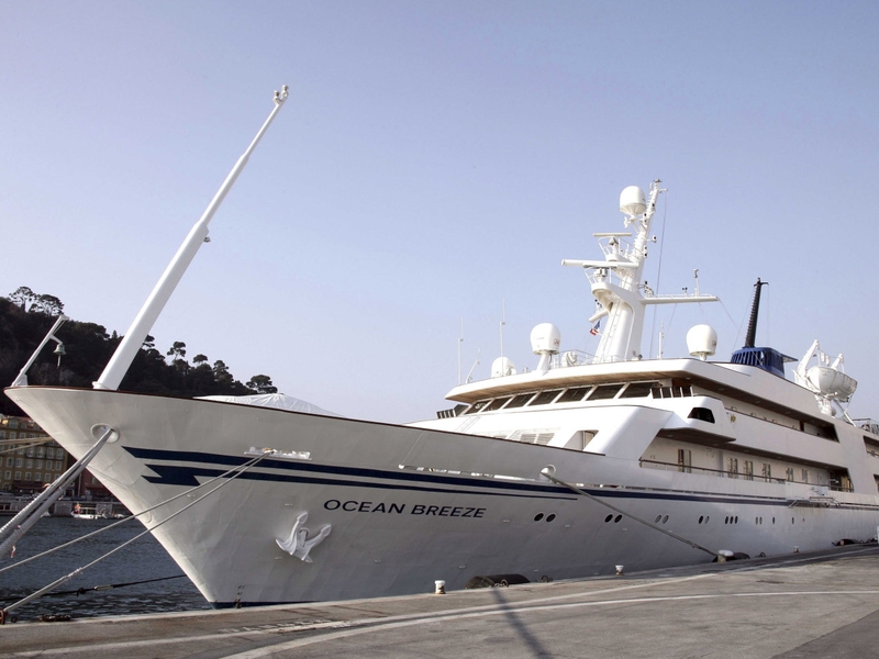 Ocean Breeze - No offers for Saddam's yacht