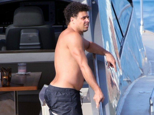 Ronaldo: Will he stop eating all the pies in order to regain full fitness?