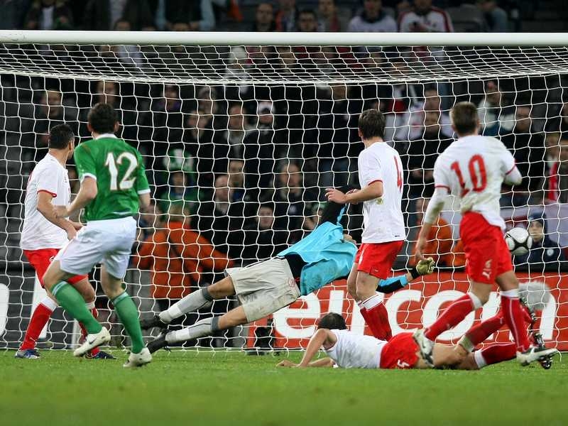 Keith Andrews marked his senior debut with a superb goal but it proved too little, too late