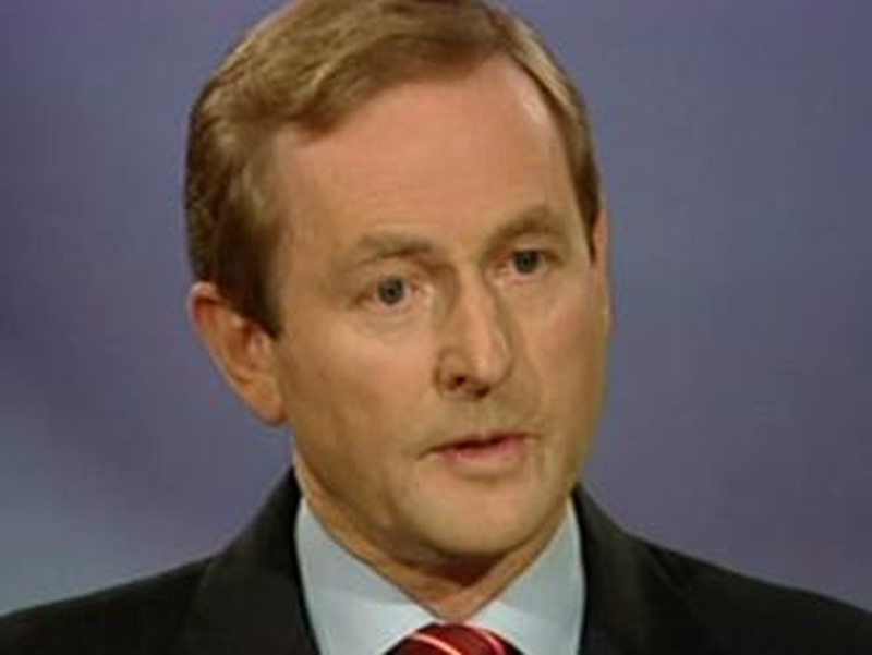 Enda Kenny - Calls for pay deal suspension