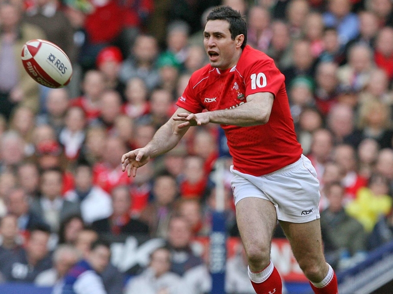 Stephen Jones missed several kicks for Wales but his sensational drop goal was crucial in this victory