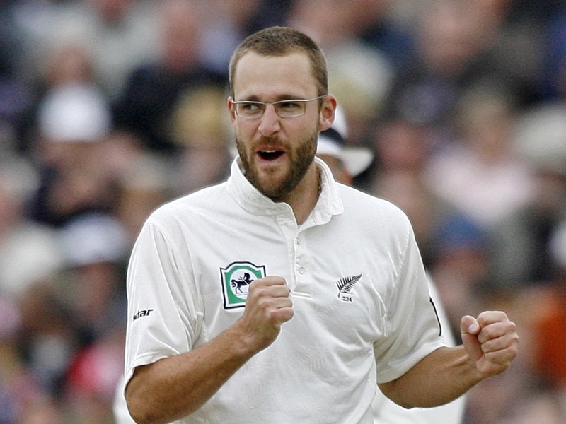 Daniel Vettori's side are closing in on the West Indies' first innings total of 307