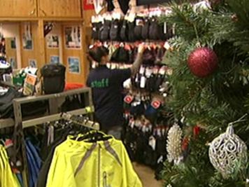 Retail sector - Currency savings 'not guaranteed'