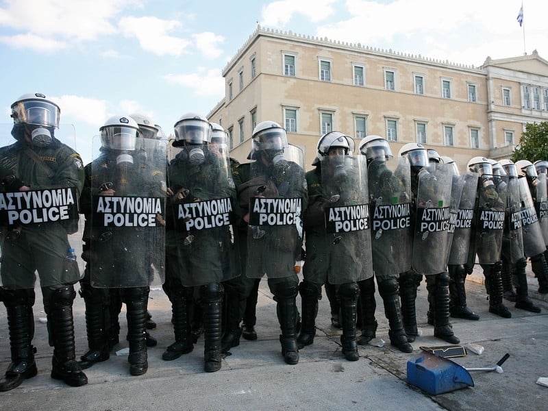 Greece - Riots followed shooting dead of teenager