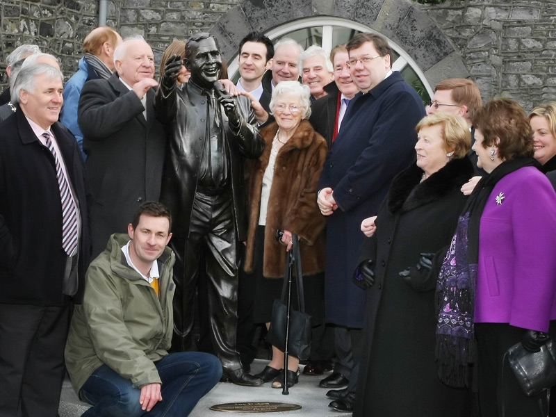 Joe Dolan sculpture was unveiled in Mullingar last Sunday