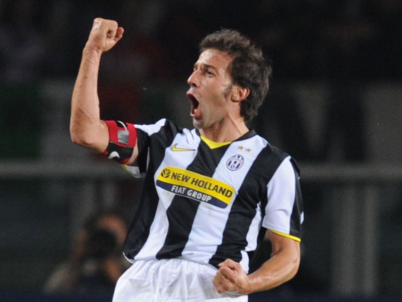 Alessandro Del Piero scored a penalty as the Bianconeri overcame the Rossoneri