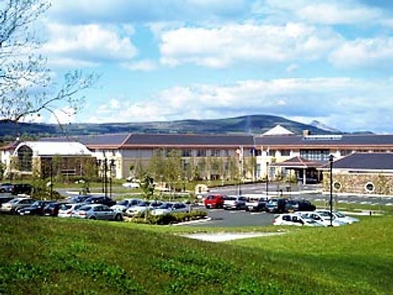 Druids Glen - Three armed men hold up staff &amp; customers