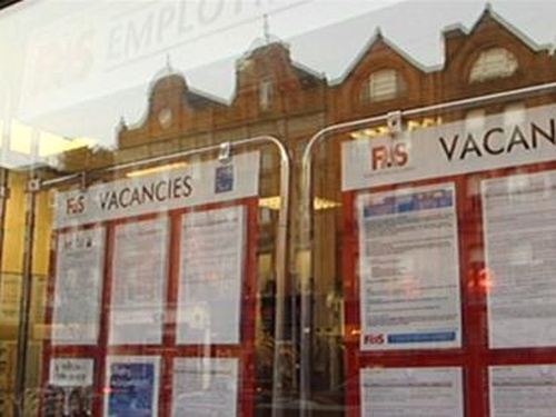 Employment figures - Decline gathers pace in Q2