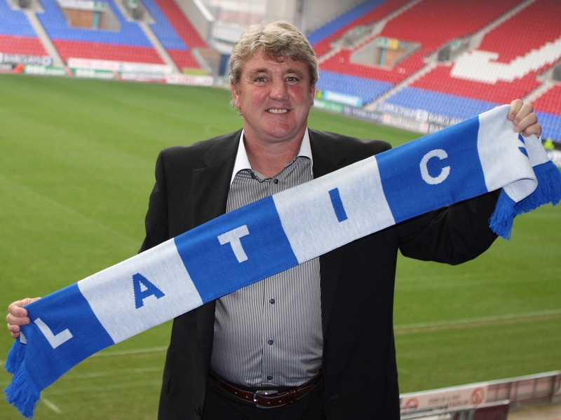 Steve Bruce could soon be posing with a red and white scarf