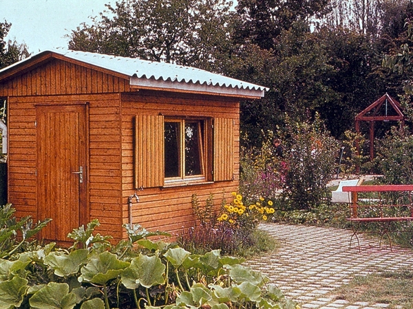 A shed, perhaps similar to the one MaGowan practises in