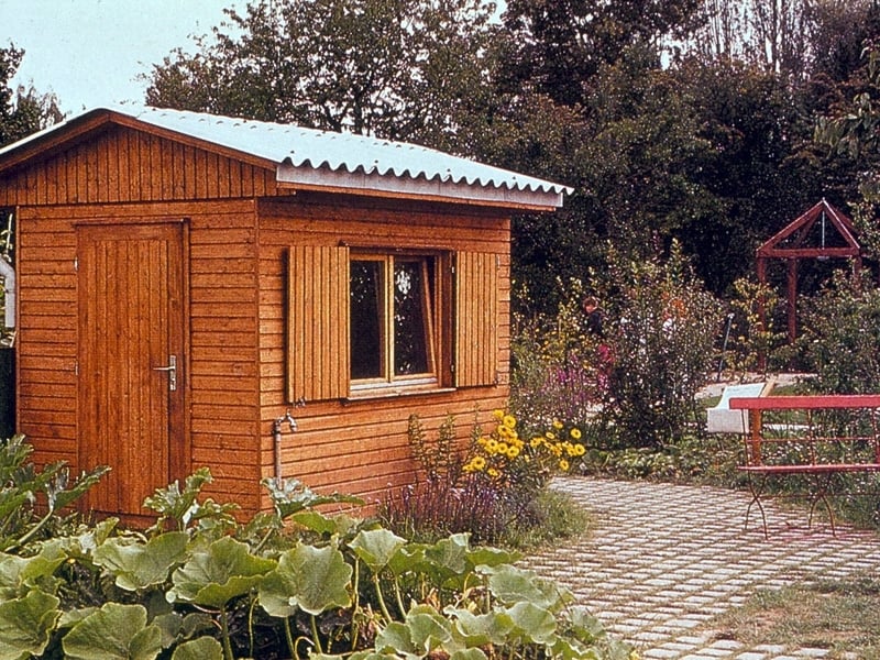 A shed, perhaps similar to the one MaGowan practises in