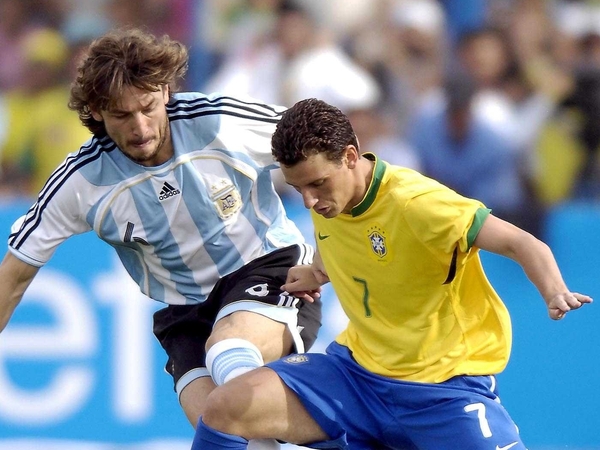 Brazilian Elano has fallen out of favour at City