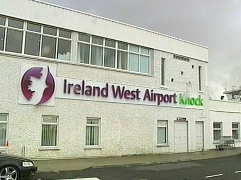 Knock Airport - Aer Arann won contract