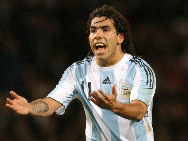 Carlos Tevez scored a thunderous strike for Manchester United