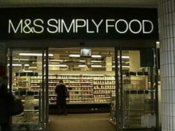 Marks &amp; Spencer - Still cautious on outlook