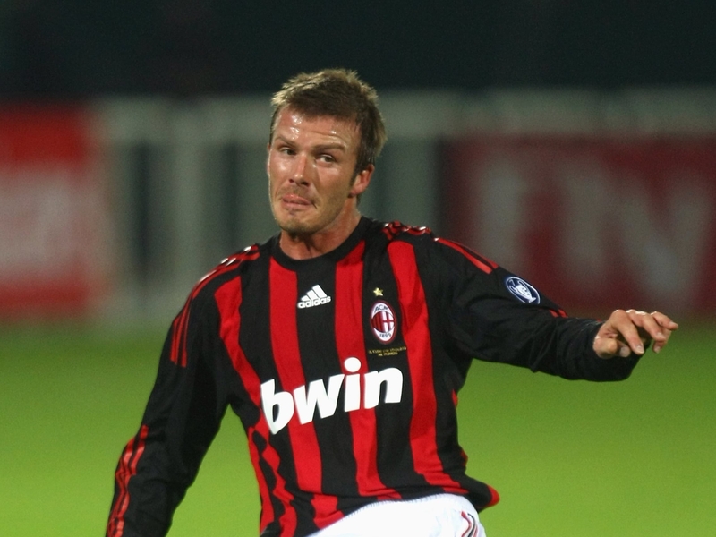 David Beckham realises his England future could depend on remaining in Milan