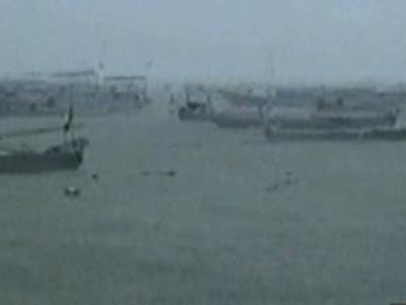 Indonesia - Bad weather hampers rescue efforts