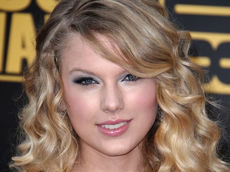 Swift - "Totally sweet," according to John Mayer