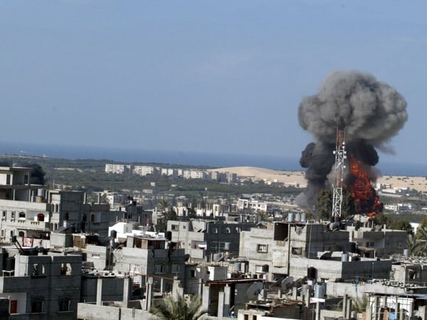 Gaza - Early morning strikes