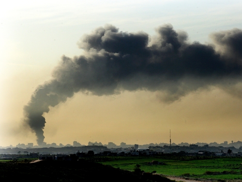 Gaza - Smoke rises from UNWRA facility