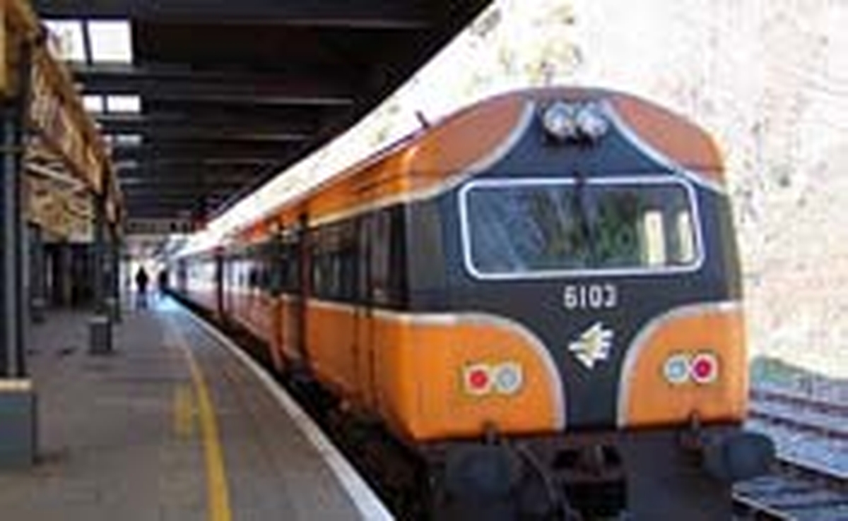 Travel disruption for rail commuters