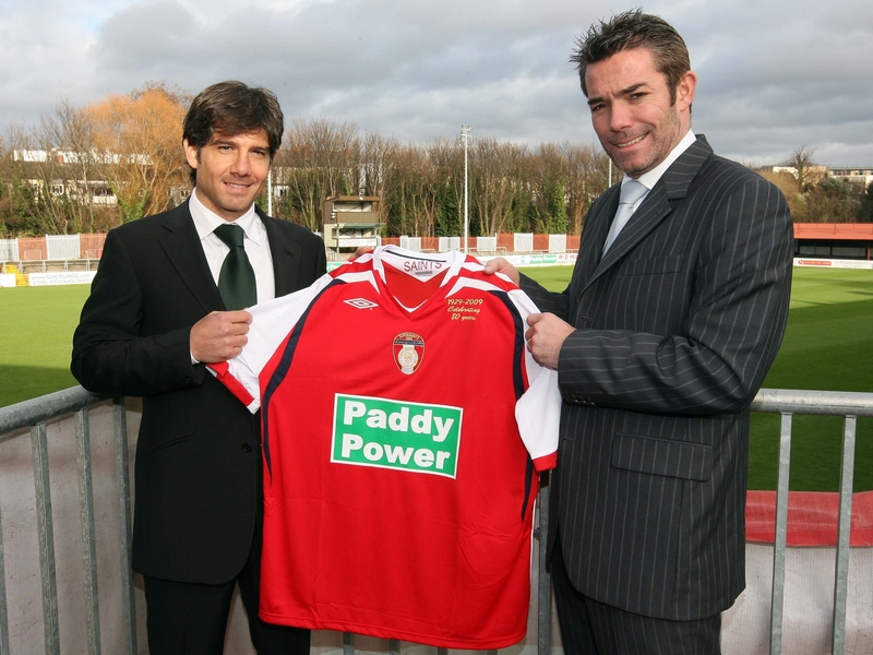 Paul Peschisolido and Jeff Kenna have both registered as players for the Richmond Park club