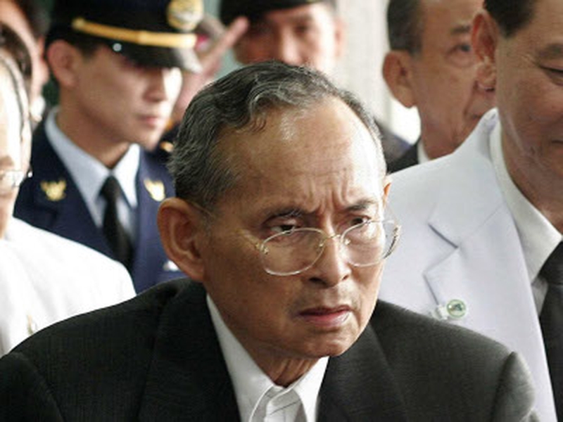King Bhumibol Adulyadej - Returns to hospital
