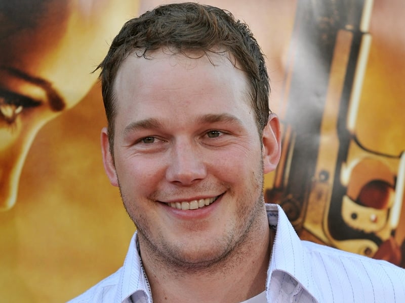 Pratt - To marry Scary Movie star Faris