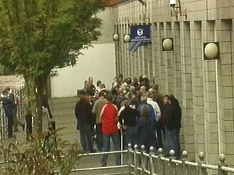 Unemployed - Drop in those signing on