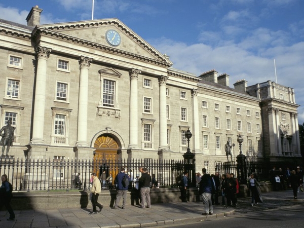 College Green - Plans for 'bus gate'