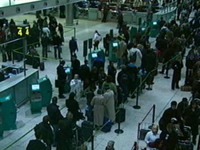 Departures - Delays for passengers