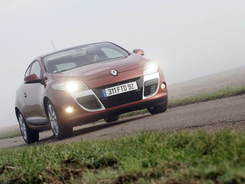 Renault - Jump in demand for Clio II and Twingo