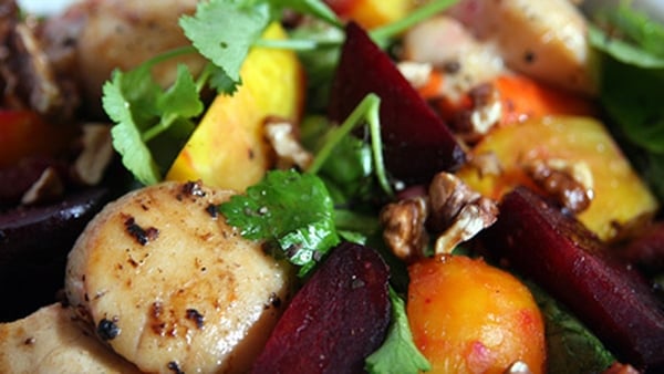 Caramelised Scallops with Roasted Beetroot in a Ma