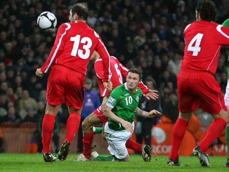 Robbie Keane heads home the goal that gave Ireland all three points - - CLICK HERE FOR INTERVIEWS - - <a href="javascript:showPlayer('/spo