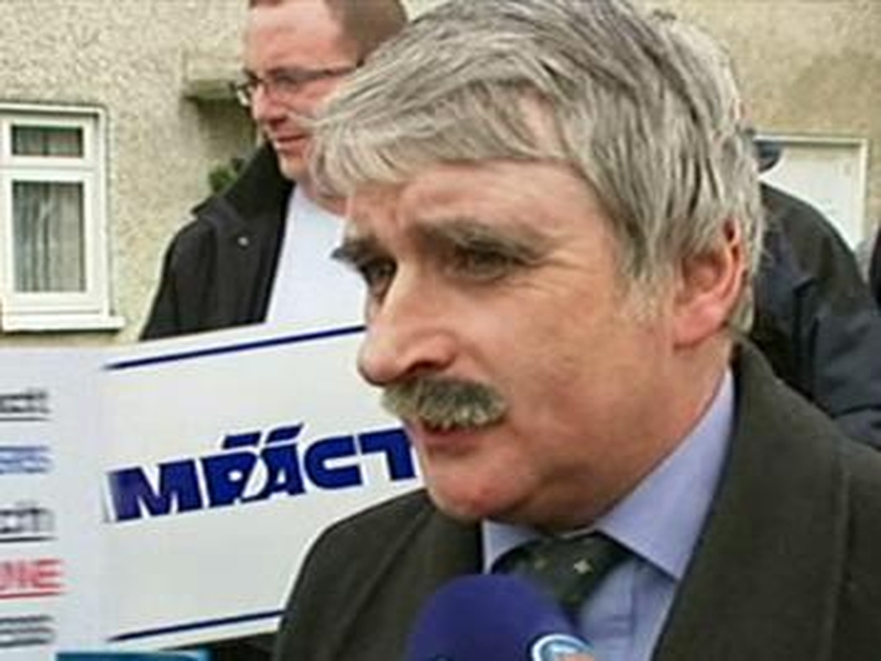 Willie O'Dea - Vehemently denies punching Mr Larkin