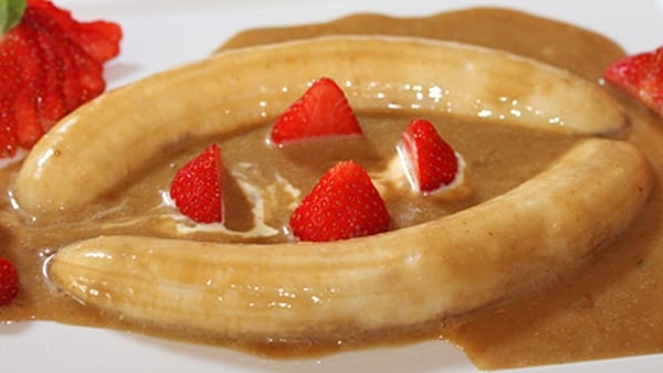 Bananas in a Caramel Cream Sauce