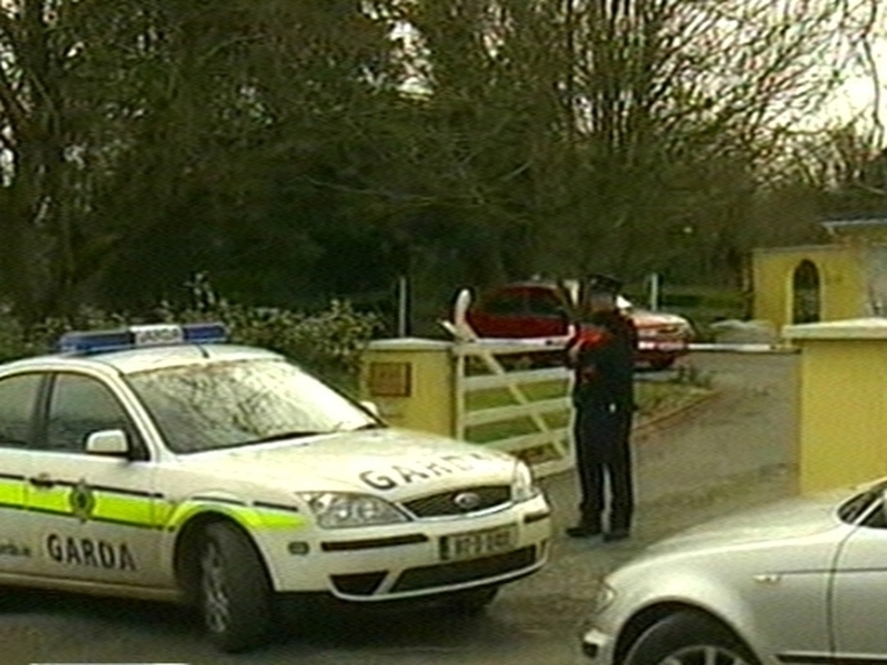 Kilteel - Bank official's family held hostage