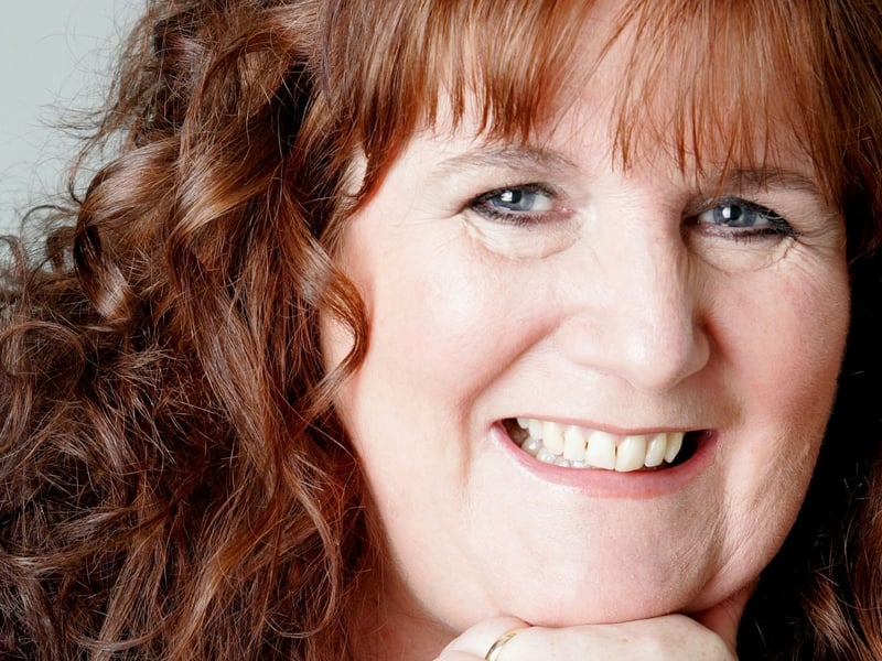 Lisa Dingle (Lisa Cox) - old friend set to arrive in Emmerdale