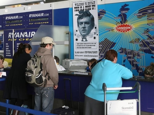 Ryanair - Check-in desks to be phased out