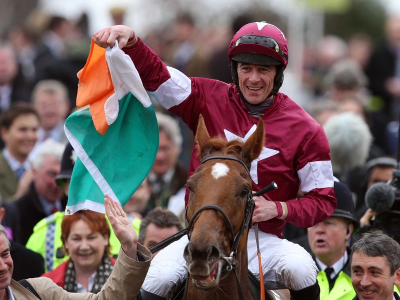 As his customary after an Irish win Davy Russell had the tricolour in hand