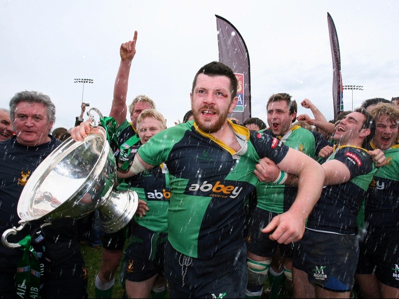 Ballynahinch captain Stuart Lamb with the AIB Senior Cup