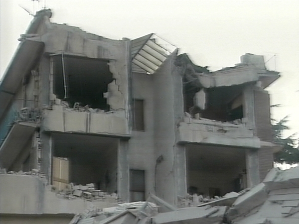 L'Aquila - Many left homeless