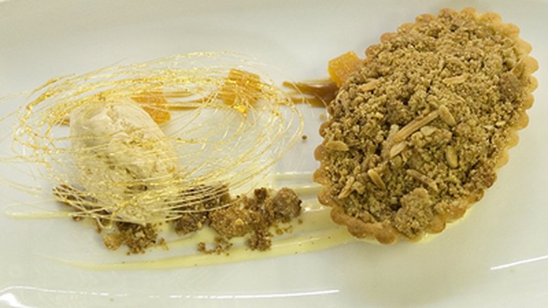 Warm Apple Crumble: Heat