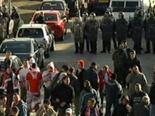 Belfast - Clashes lead to intimidation