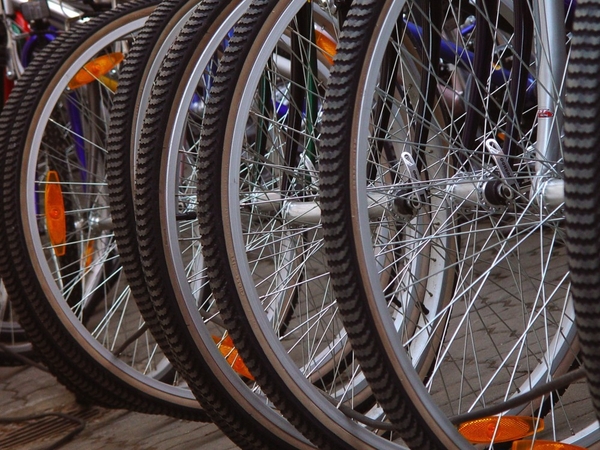 Bicycles - Improved cycle routes part of measures announced
